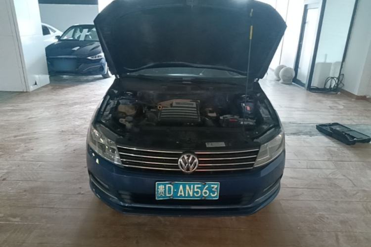 Used Volkswagen Gran Lavida 2015 1.6L Automatic Comfort Edition Engine Bay