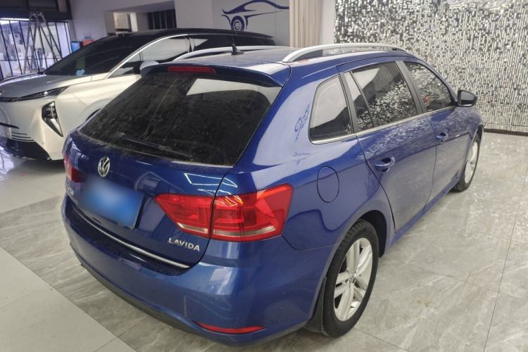 Used Volkswagen Gran Lavida 2015 1.6L Automatic Comfort Edition Exterior 3