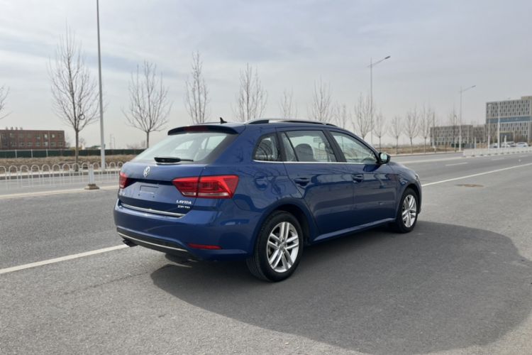 Used Volkswagen Gran Lavida 2015 230TSI DSG Comfort Edition Exterior 4