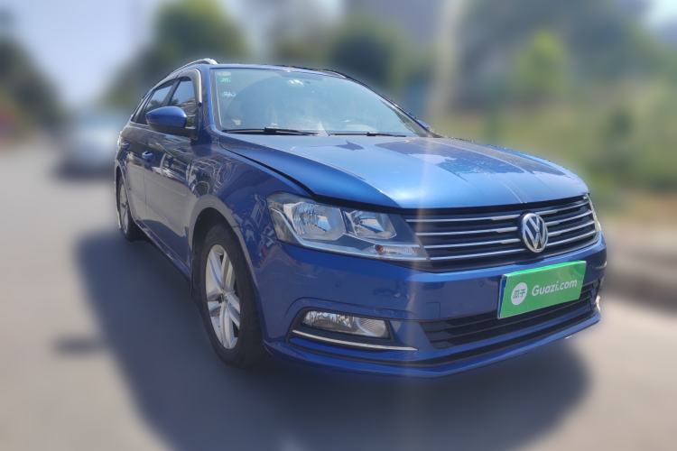 Used Volkswagen Gran Lavida 2015 1.6L Automatic Comfort Edition Front Right 45 Deg