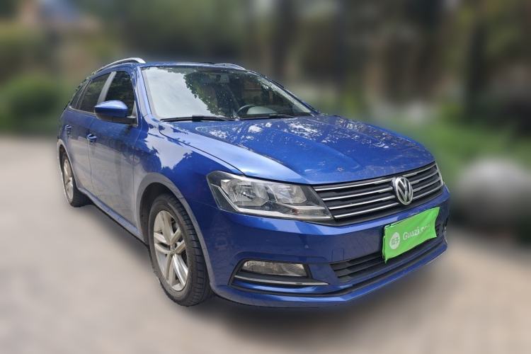 Used Volkswagen Gran Lavida 2015 1.6L Automatic Comfort Edition Front Right 45 Deg