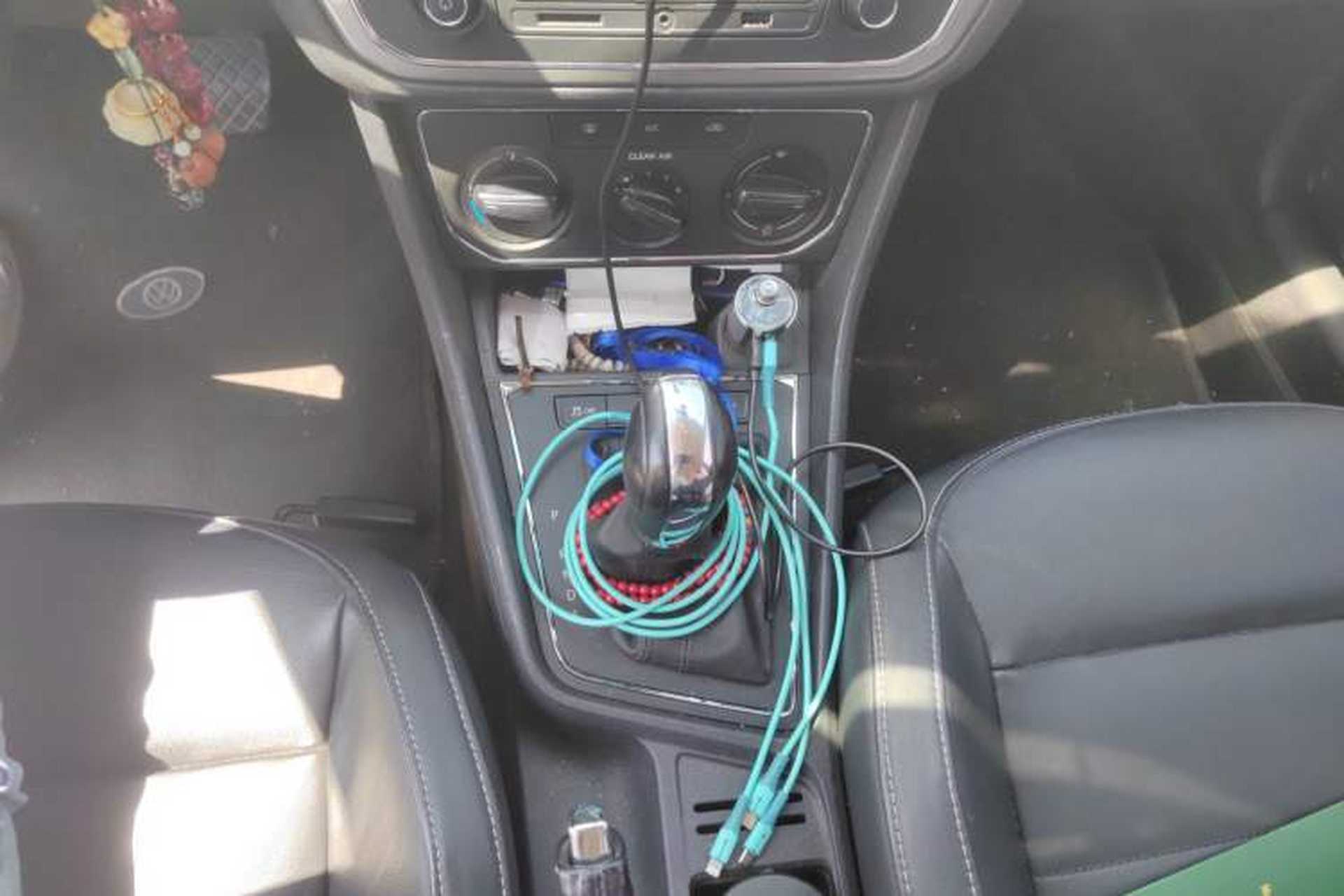 Used Volkswagen Gran Lavida 2015 1.6L Automatic Comfort Edition Gear Lever