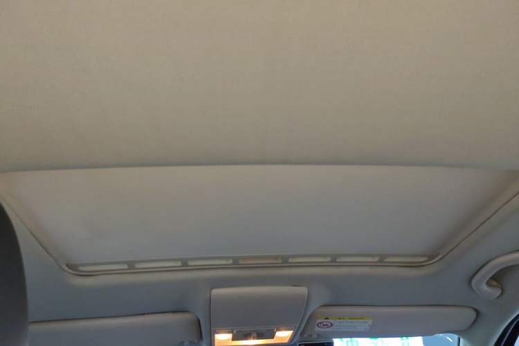Used Volkswagen Gran Lavida 2015 230TSI DSG Comfort Edition Headliner