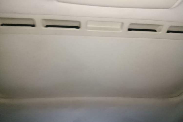 Used Volkswagen Gran Lavida 2015 1.6L Automatic Comfort Edition Headliner