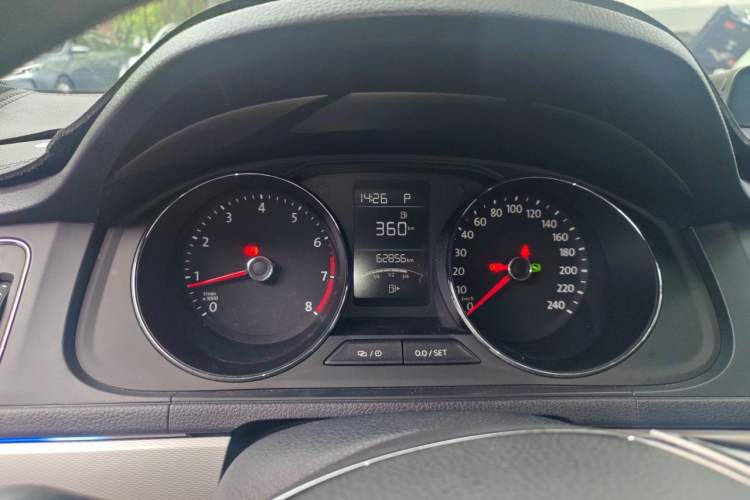 Used Volkswagen Gran Lavida 2015 230TSI DSG Comfort Edition Instrument Cluster