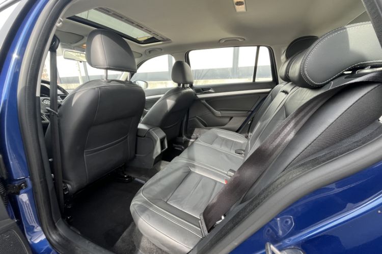 Used Volkswagen Gran Lavida 2015 230TSI DSG Comfort Edition Interior 1