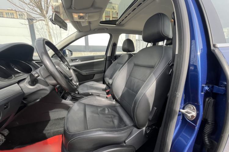 Used Volkswagen Gran Lavida 2015 230TSI DSG Comfort Edition Interior 3