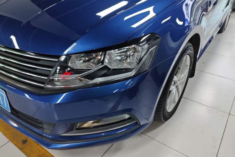 Used Volkswagen Gran Lavida 2015 230TSI DSG Comfort Edition Left Front Headlight