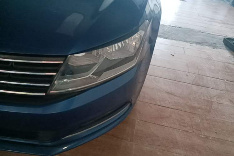 Used Volkswagen Gran Lavida 2015 1.6L Automatic Comfort Edition Left Front Headlight