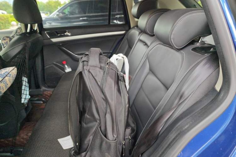 Used Volkswagen Gran Lavida 2015 1.6L Automatic Comfort Edition Left Rear Seat