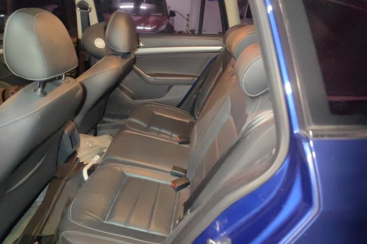 Used Volkswagen Gran Lavida 2015 1.6L Automatic Comfort Edition Left Rear Seat