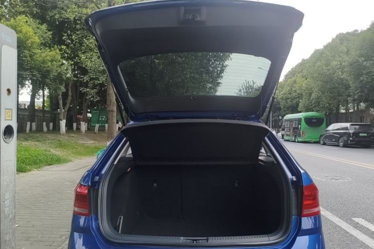 Used Volkswagen Gran Lavida 2015 230TSI DSG Comfort Edition Trunk