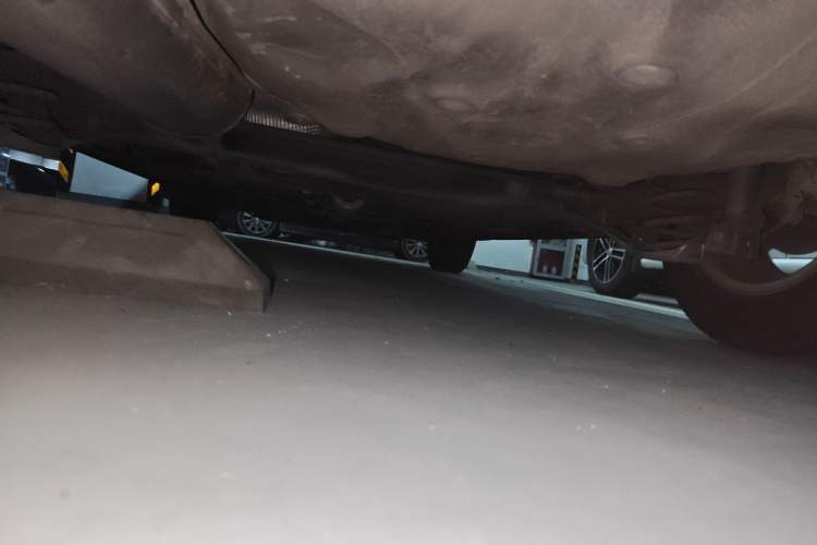 Used Volkswagen Gran Lavida 2015 1.6L Automatic Fashion Edition Chassis Rear
