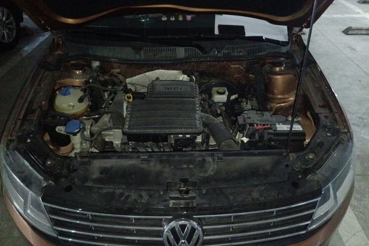 Used Volkswagen Gran Lavida 2015 1.6L Automatic Comfort Edition Engine Bay