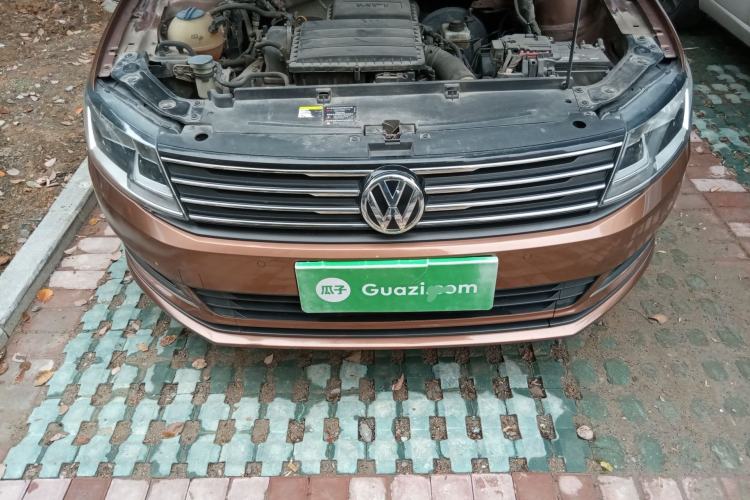 Used Volkswagen Gran Lavida 2015 1.6L Automatic Comfort Edition Engine Bay