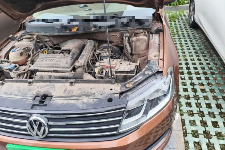 Used Volkswagen Gran Lavida 2015 230TSI DSG Comfort Edition Engine Bay Left