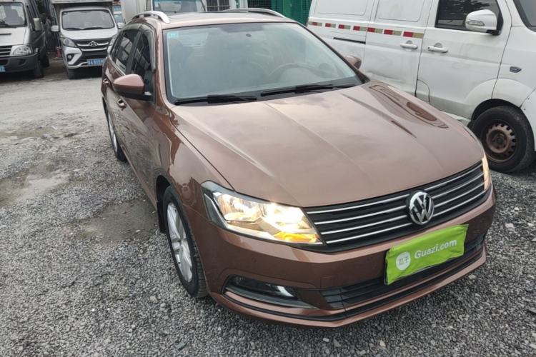 Used Volkswagen Gran Lavida 2015 1.6L Automatic Comfort Edition Exterior 1