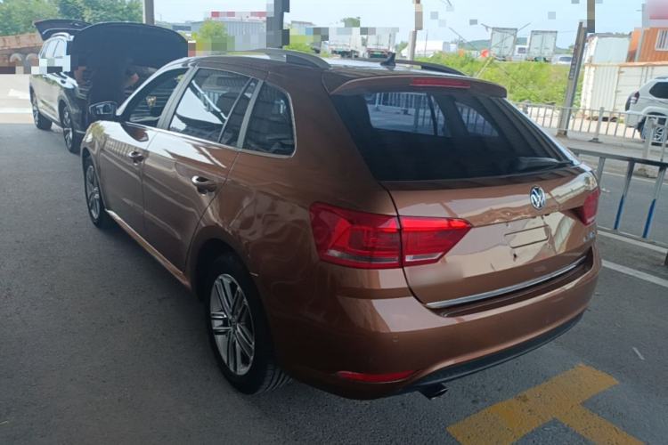 Used Volkswagen Gran Lavida 2015 1.6L Automatic Comfort Edition Exterior 2