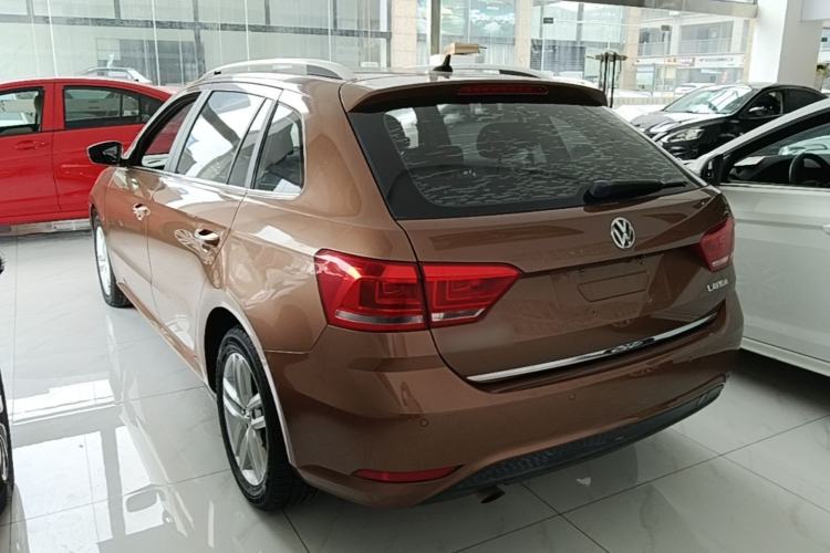 Used Volkswagen Gran Lavida 2015 1.6L Automatic Comfort Edition Exterior 2