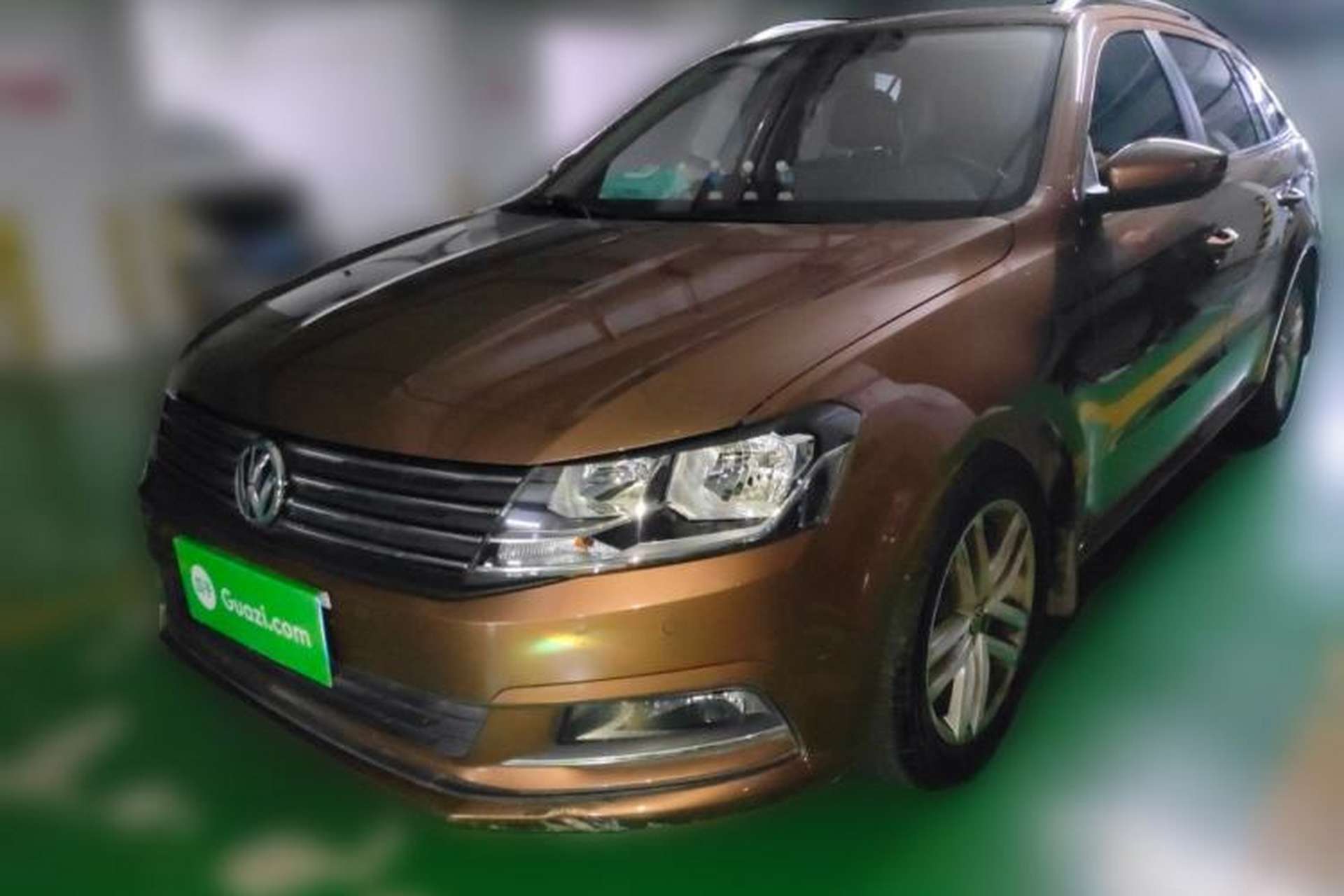 Used Volkswagen Gran Lavida 2015 230TSI DSG Comfort Edition Front Left 45 Deg
