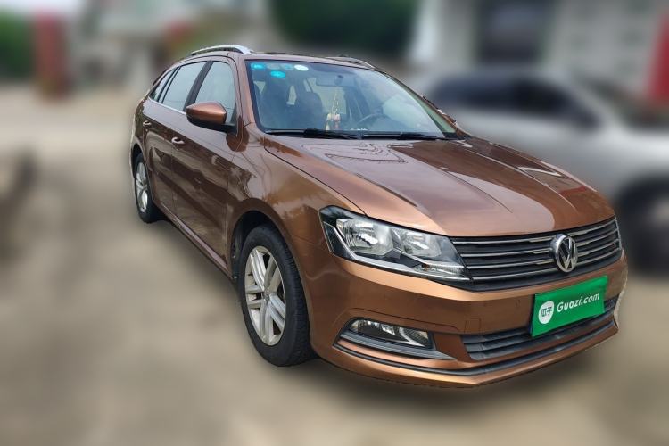 Used Volkswagen Gran Lavida 2015 1.6L Automatic Comfort Edition Front Right 45 Deg