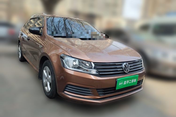 Used Volkswagen Gran Lavida 2015 1.6L Manual Fashion Edition Front Right 45 Deg