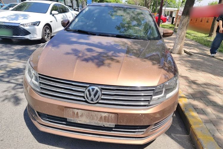 Used Volkswagen Gran Lavida 2015 1.6L Automatic Fashion Edition Front