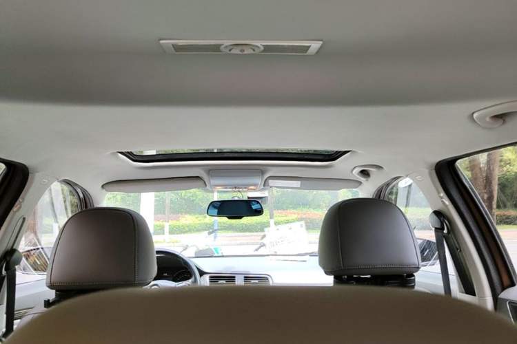 Used Volkswagen Gran Lavida 2015 230TSI DSG Comfort Edition Headliner