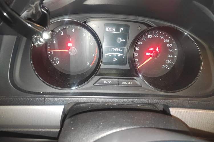 Used Volkswagen Gran Lavida 2015 230TSI DSG Comfort Edition Instrument Cluster