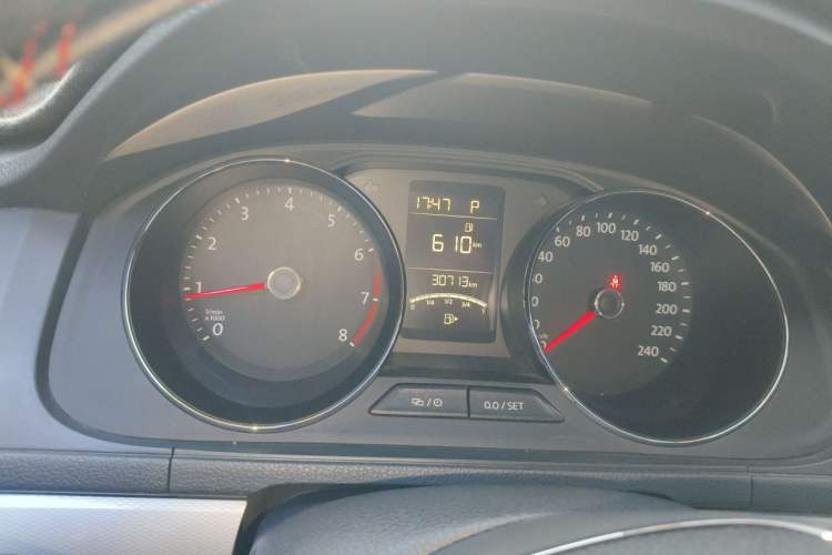 Used Volkswagen Gran Lavida 2015 230TSI DSG Comfort Edition Instrument Cluster