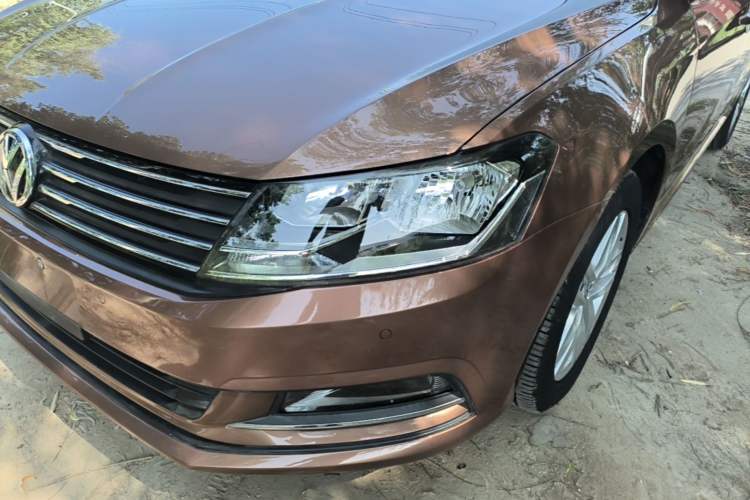 Used Volkswagen Gran Lavida 2015 1.6L Automatic Comfort Edition Left Front Headlight