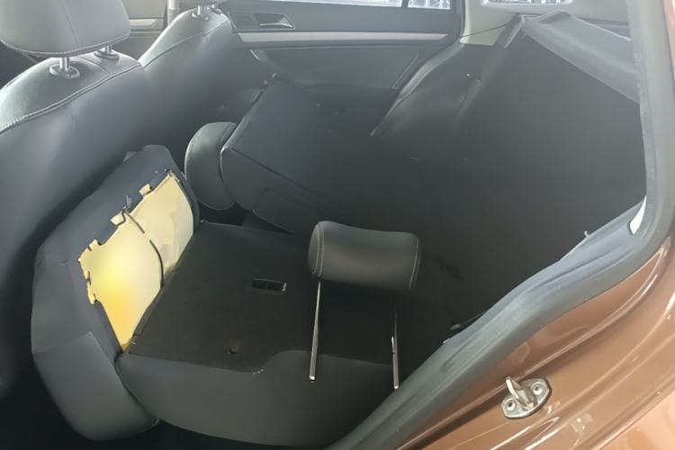 Used Volkswagen Gran Lavida 2015 1.6L Automatic Comfort Edition Left Rear Seat