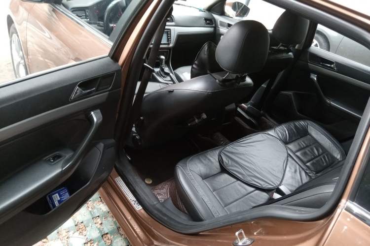 Used Volkswagen Gran Lavida 2015 1.6L Automatic Comfort Edition Left Rear Seat