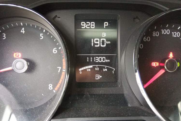 Used Volkswagen Gran Lavida 2015 1.6L Automatic Comfort Edition Odometer Close Up