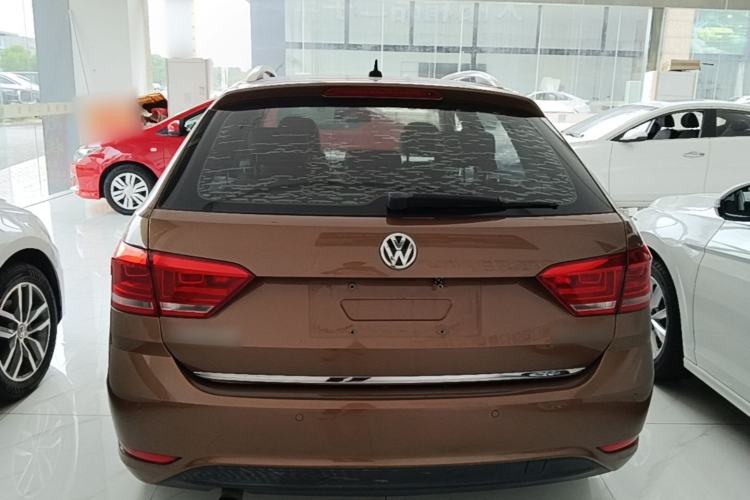 Used Volkswagen Gran Lavida 2015 1.6L Automatic Comfort Edition Rear