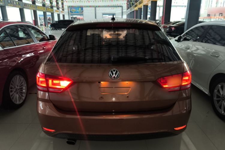 Used Volkswagen Gran Lavida 2015 1.6L Automatic Fashion Edition Rear