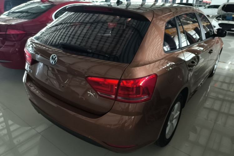 Used Volkswagen Gran Lavida 2015 1.6L Automatic Fashion Edition Rear Right 45 Deg