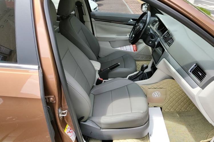 Used Volkswagen Gran Lavida 2015 230TSI DSG Comfort Edition Right Front Seat