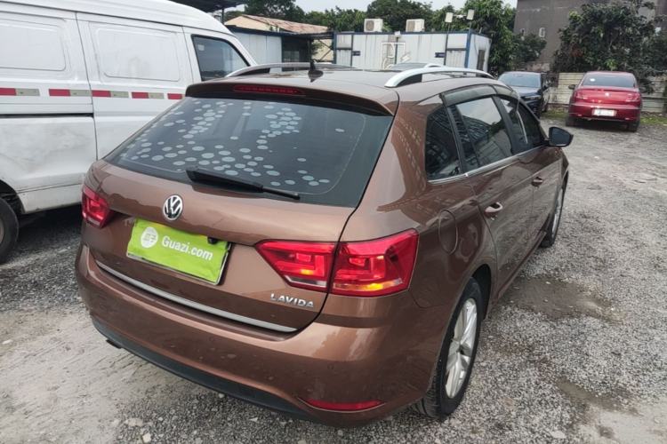 Used Volkswagen Gran Lavida 2015 1.6L Automatic Comfort Edition Right Rear Taillight