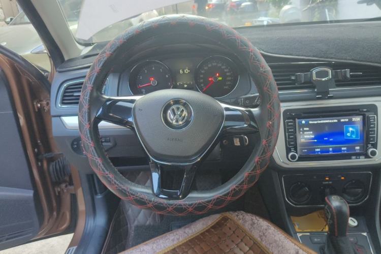 Used Volkswagen Gran Lavida 2015 230TSI DSG Comfort Edition Steering Wheel