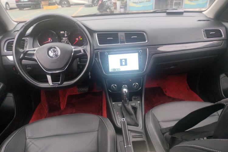 Used Volkswagen Gran Lavida 2015 230TSI DSG Comfort Edition Center Console