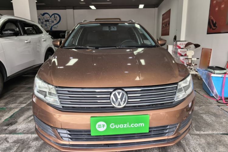 Used Volkswagen Gran Lavida 2015 1.6L Automatic Fashion Edition Front