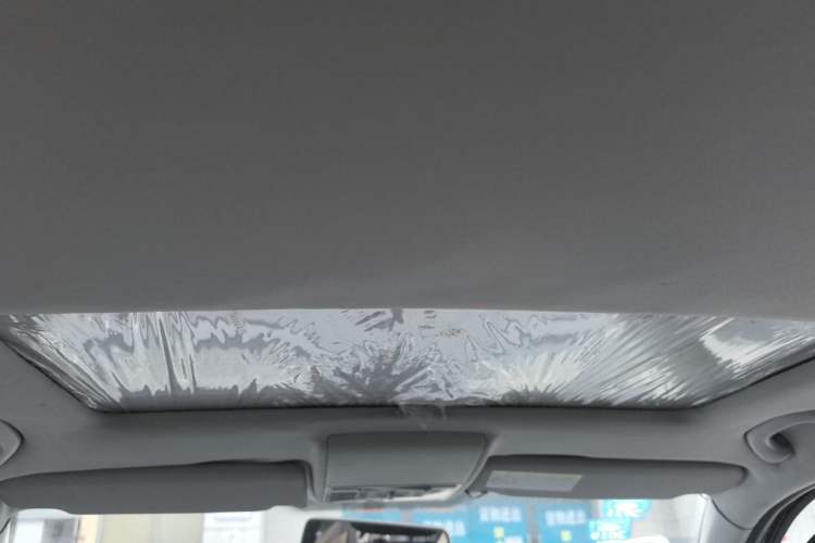 Used Volkswagen Gran Lavida 2015 1.6L Automatic Comfort Edition Headliner