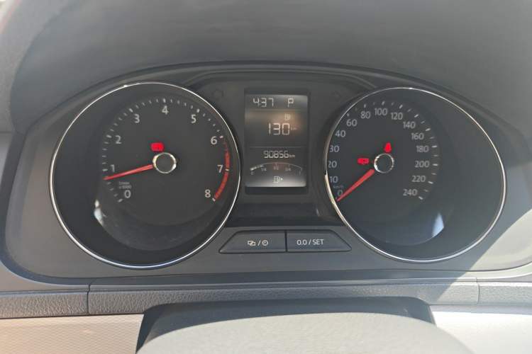 Used Volkswagen Gran Lavida 2015 1.6L Automatic Comfort Edition Instrument Cluster