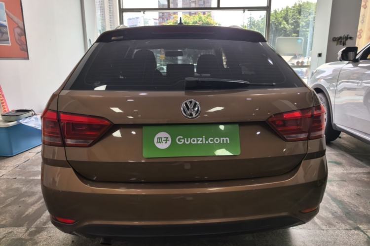 Used Volkswagen Gran Lavida 2015 1.6L Automatic Fashion Edition Rear