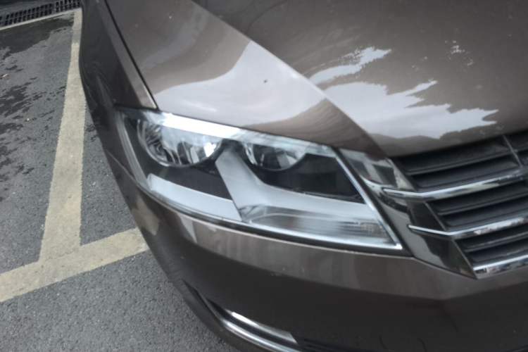 Used Volkswagen Gran Lavida 2015 1.6L Automatic Comfort Edition Right Front Headlight