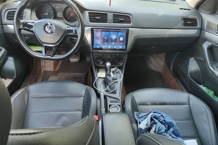 Used Volkswagen Gran Lavida 2015 230TSI DSG Comfort Edition Center Console