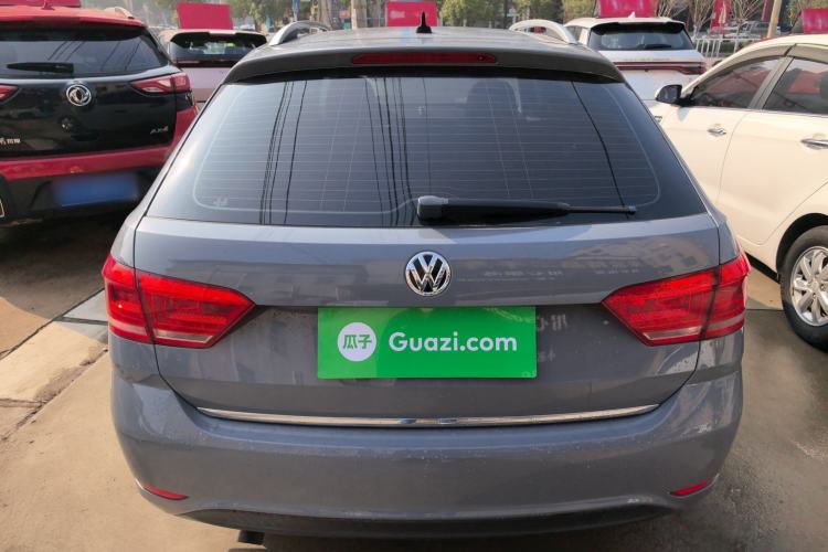 Used Volkswagen Gran Lavida 2015 1.6L Automatic Comfort Edition Exterior 4
