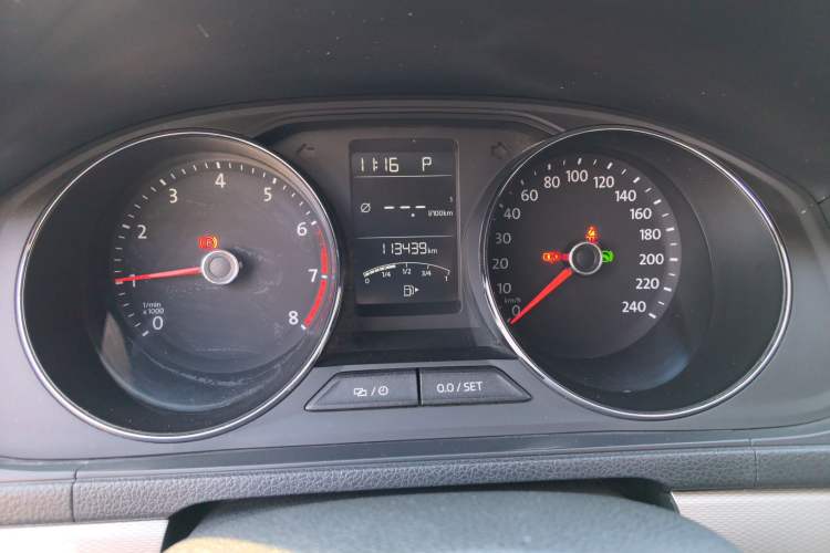 Used Volkswagen Gran Lavida 2015 1.6L Automatic Comfort Edition Instrument Cluster