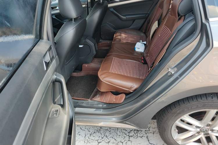 Used Volkswagen Gran Lavida 2015 230TSI DSG Comfort Edition Left Rear Seat